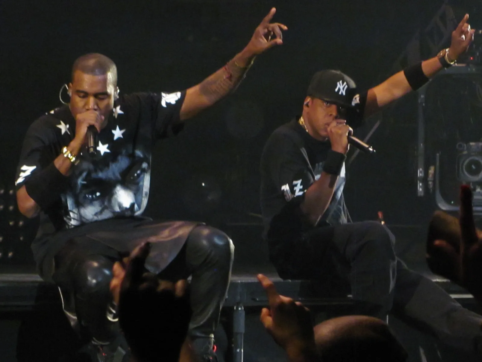 Jay-Z et Kanye West lors de leur étape du Watch The Throne Tour à Pittsburgh. CC Anirud NCh Koul