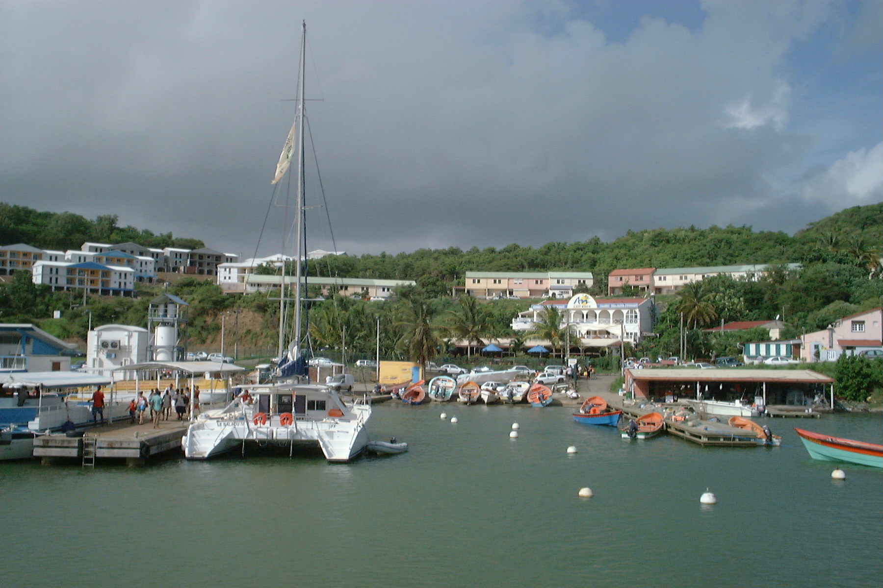 Vue depuis la baie de la ville Le François en Martinique