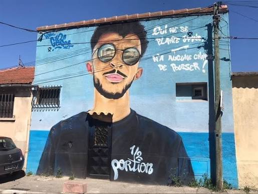Demi Portion en graffiti